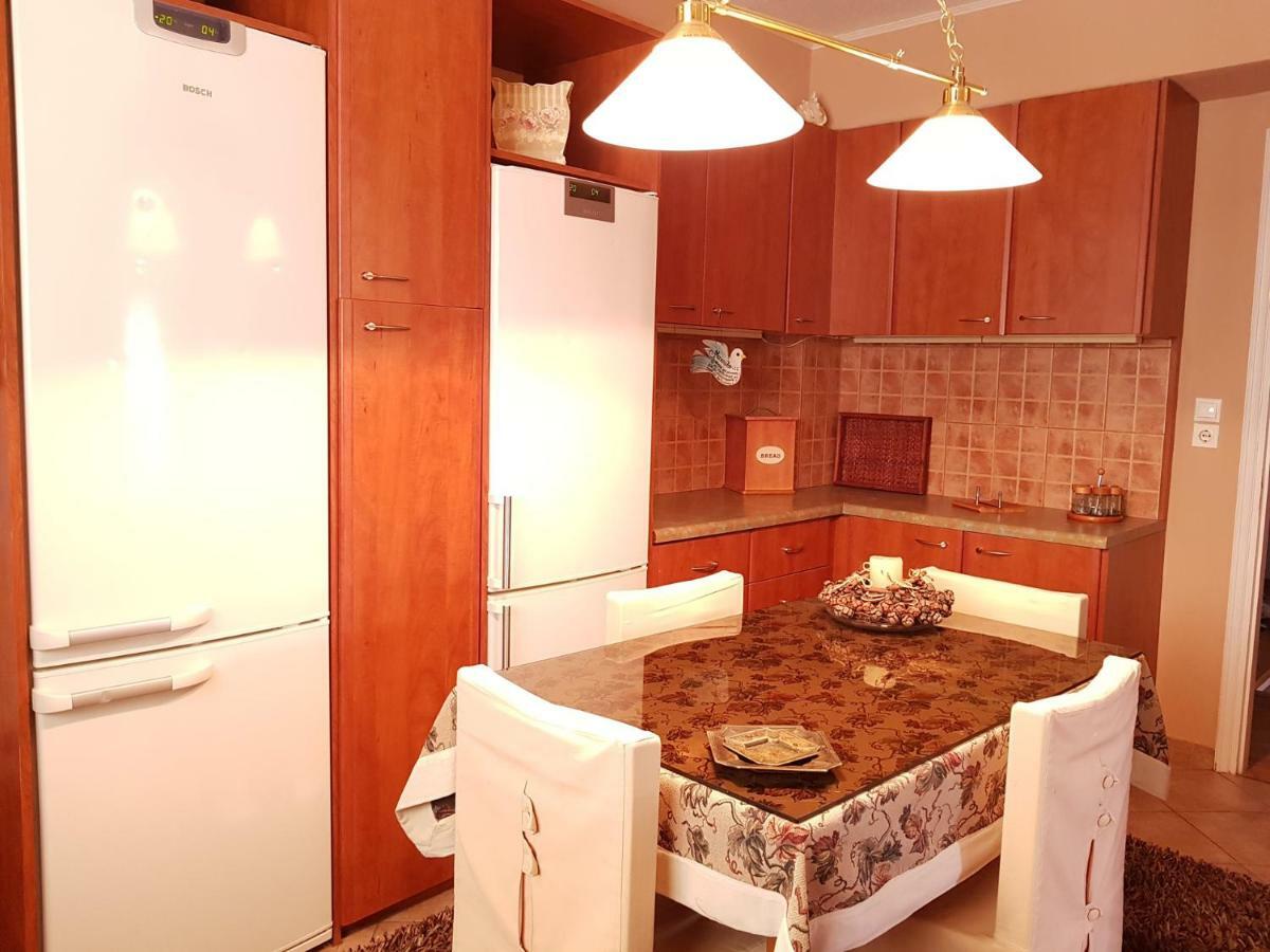 Villa Blue. Two Storey House, 100 Meters From Sea Rafina  Bagian luar foto