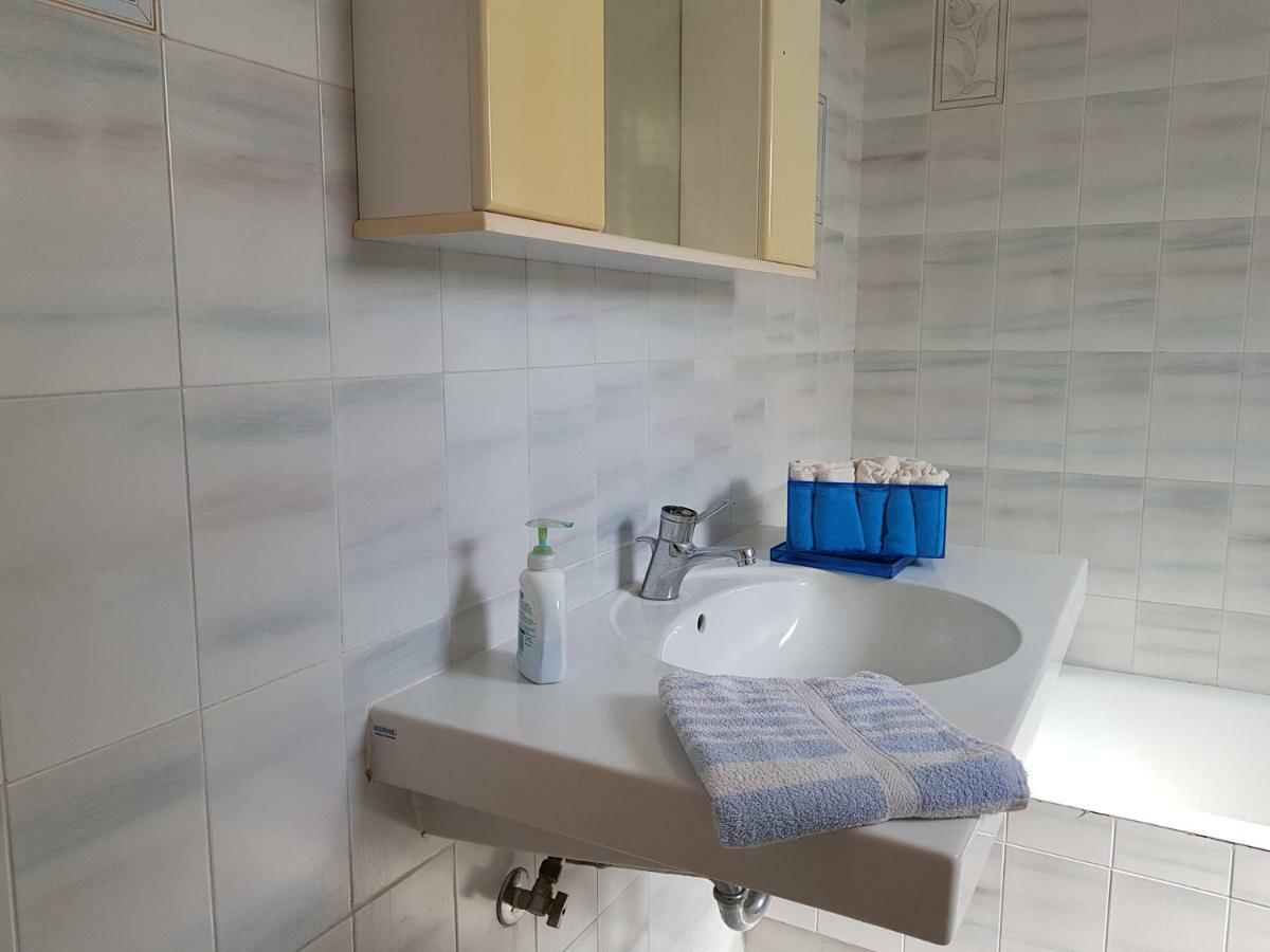 Villa Blue. Two Storey House, 100 Meters From Sea Rafina  Bagian luar foto