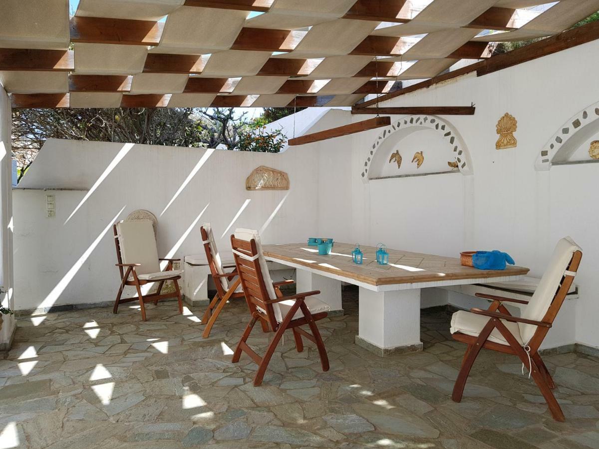 Villa Blue. Two Storey House, 100 Meters From Sea Rafina  Bagian luar foto