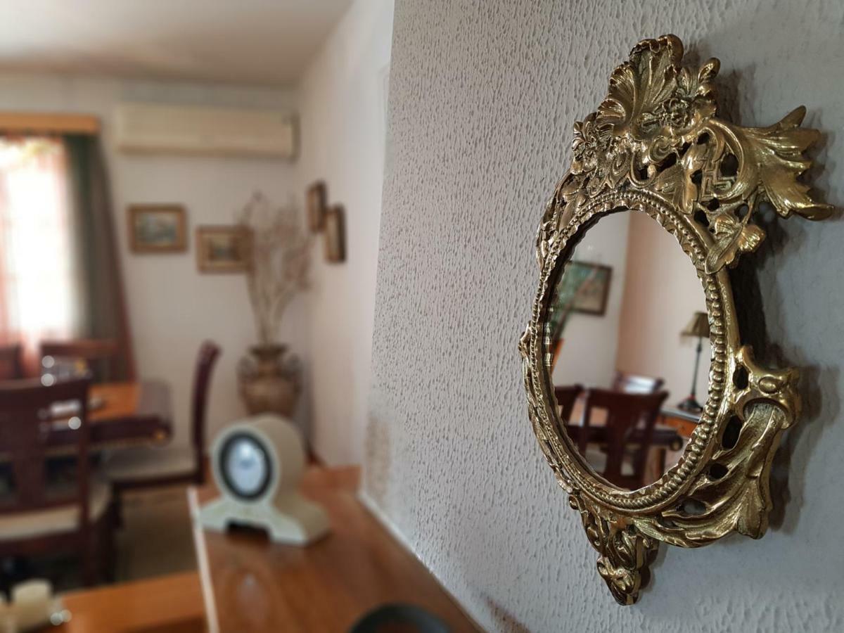Villa Blue. Two Storey House, 100 Meters From Sea Rafina  Bagian luar foto