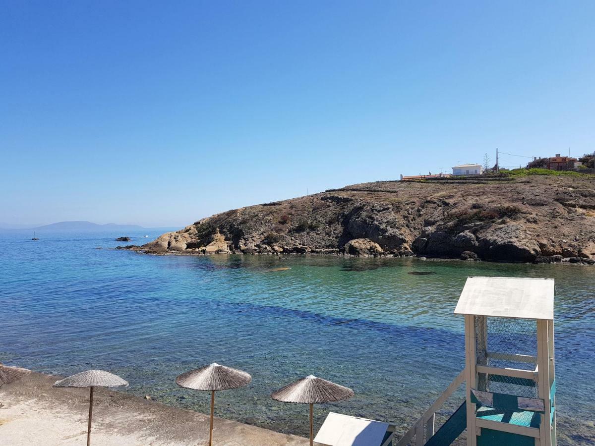 Villa Blue. Two Storey House, 100 Meters From Sea Rafina  Bagian luar foto
